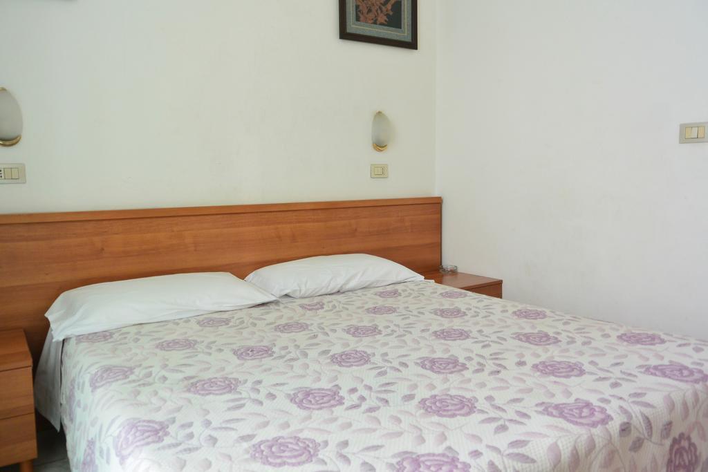Hotel Oriente Μιλάνο Εξωτερικό φωτογραφία