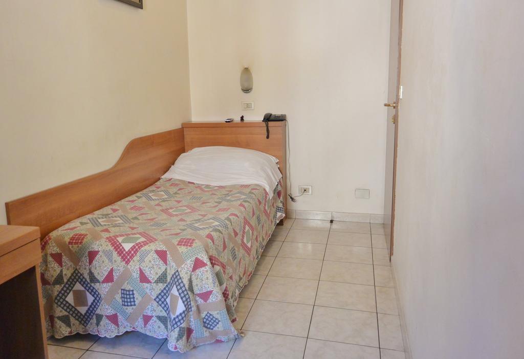 Hotel Oriente Μιλάνο Εξωτερικό φωτογραφία